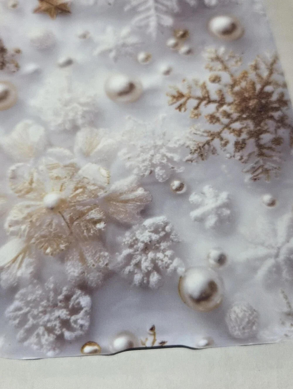 iPhone 15 Pro Cell Phone Case NEW -White & Gold -Snowflakes -Christmas
